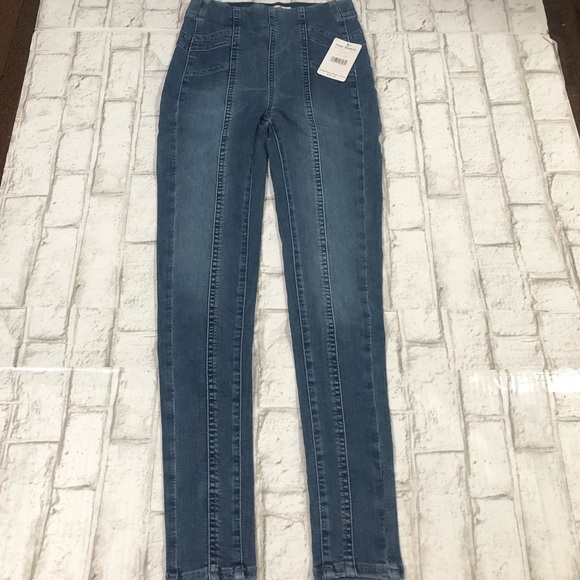 NEW! 🏷 Free People Feel Alright Skinny Jeggings - Picture 6 of 16